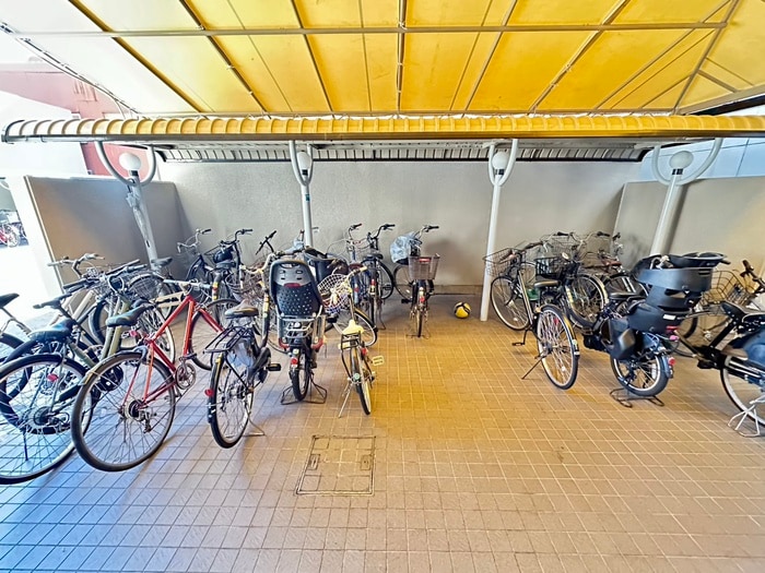 駐輪場 グランドメゾン徳川東（303）