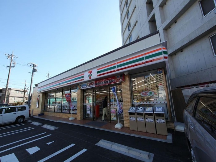 セブン-イレブン 名古屋新出来２丁目店(コンビニ)まで189m グランドメゾン徳川東（303）