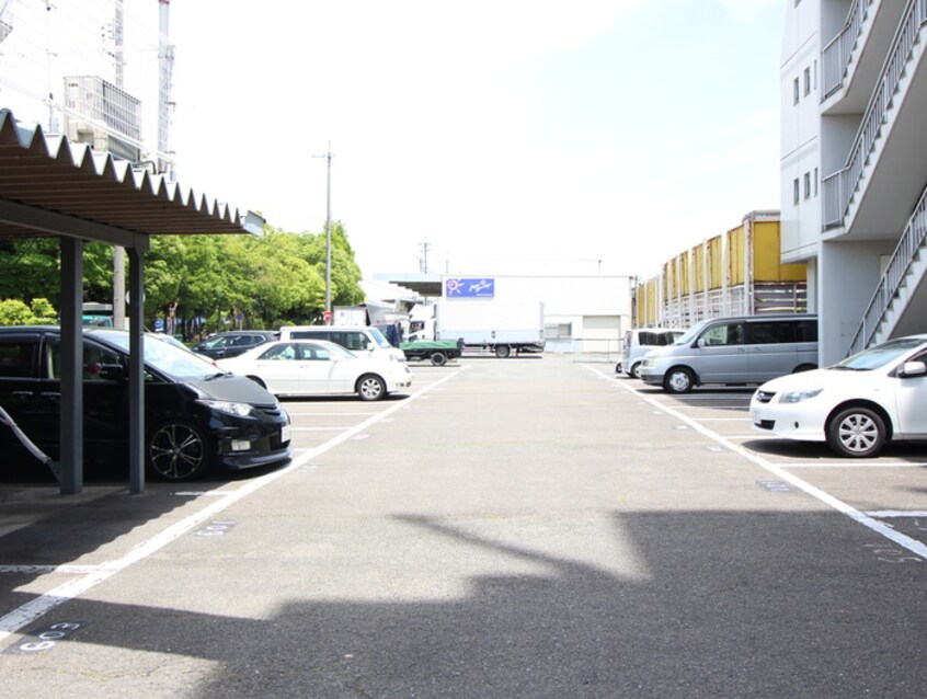 駐車場 ラ・メゾン勝建