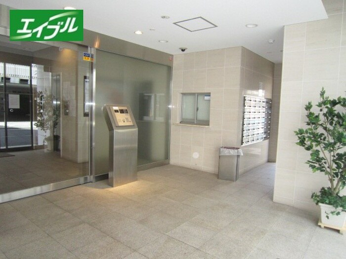 エントランス部分 カスタリア栄