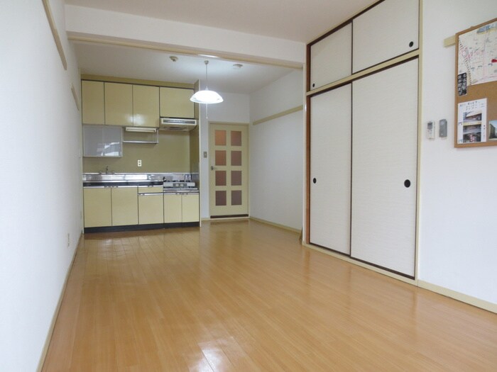 居室 秋月ハイツ