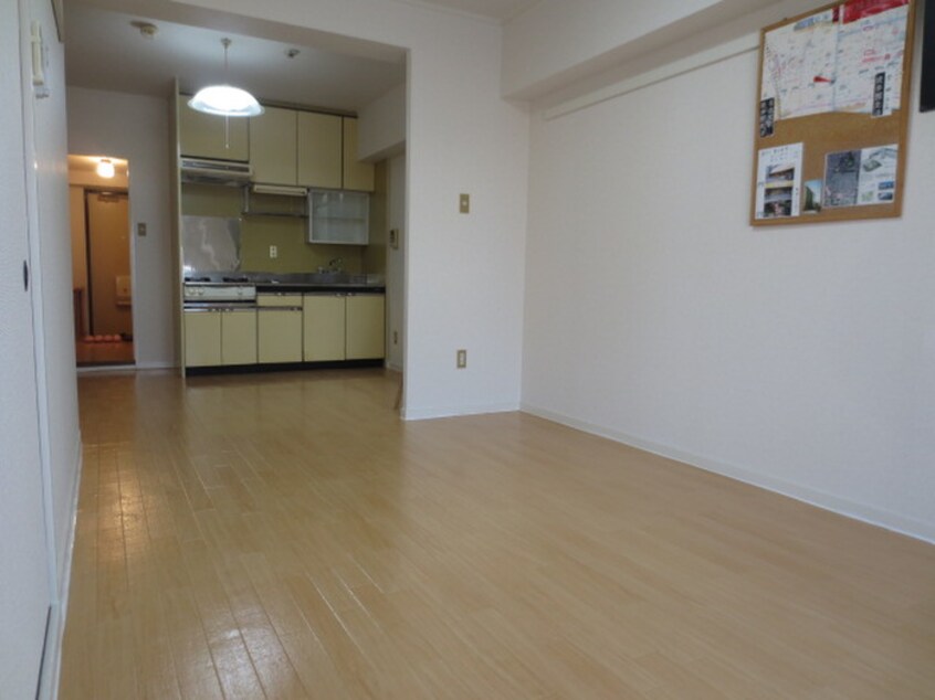 居室 秋月ハイツ