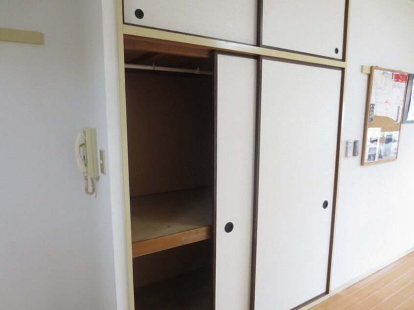 収納 秋月ハイツ