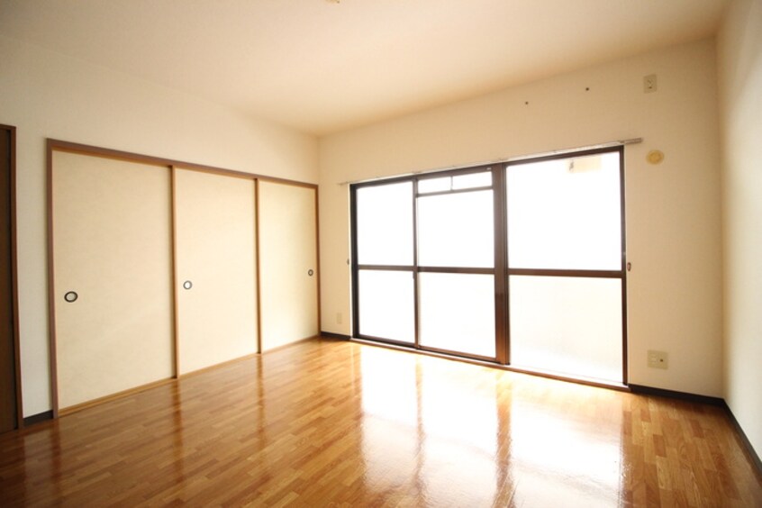 居室 サンリバーカトウ