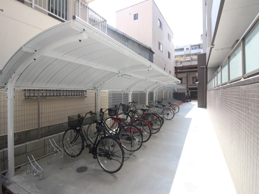 駐輪場 シャルマンソワレ名駅