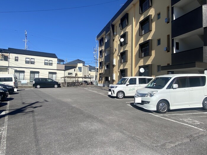 駐車場 コーポ西栄