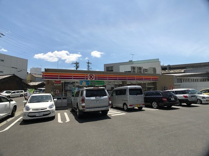 サークルK 福江一丁目店(コンビニ)まで550m アルファート白金