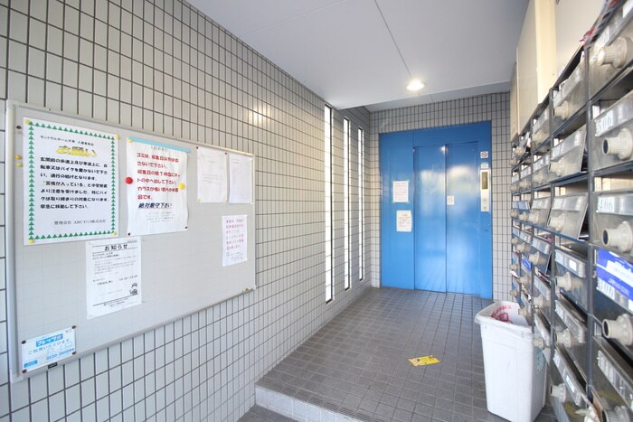 エントランス部分 セントラルホ－ム千早