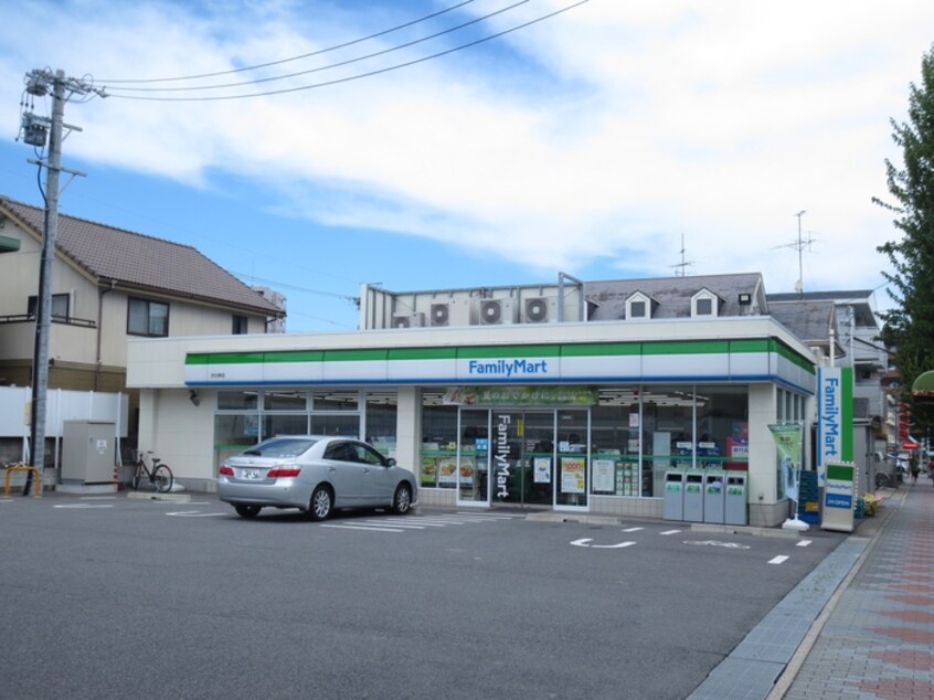 ファミリーマート天白原店(コンビニ)まで560m ＶＩＶＩＤ原