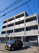 グリーンハイム三軒の外観