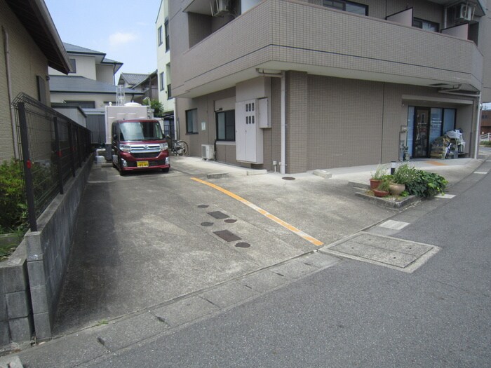 駐車場 ちせんビル