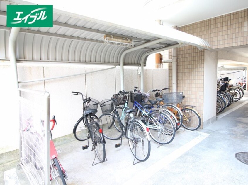 駐輪場 アピエス尾頭橋