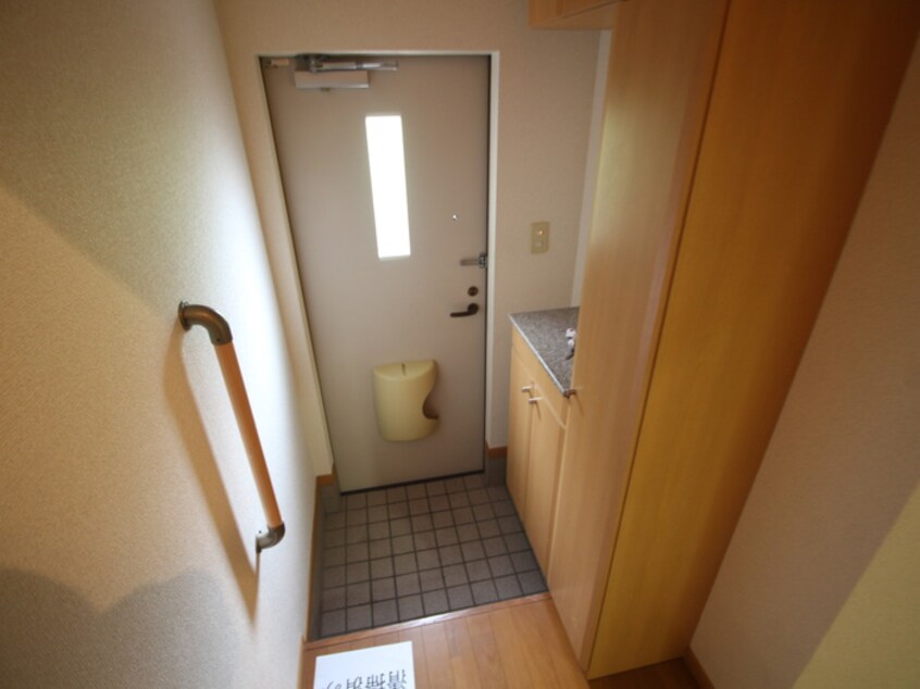 玄関 サフィニアガーデンA棟