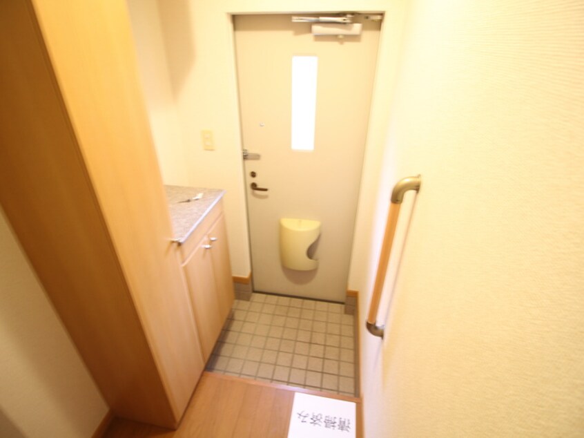 玄関 サフィニアガーデンA棟