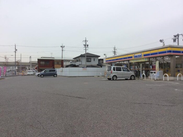 ミニストップ(コンビニ)まで721m チェリーハイム　Ｄ