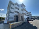 ロイヤル前山の外観