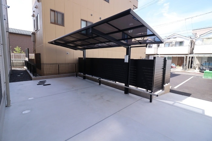 駐輪場 ポルターユ