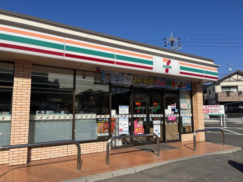 セブンイレブン名古屋辻町5丁目店(コンビニ)まで141m REGALEST上飯田駅