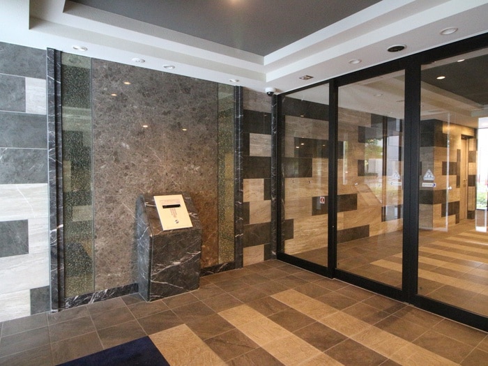 エントランス部分 ﾌﾟﾚｻﾝｽ丸の内ﾘﾗﾃｨ(605)