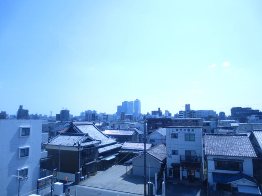 室内からの展望 サンジャンテ東枇杷島