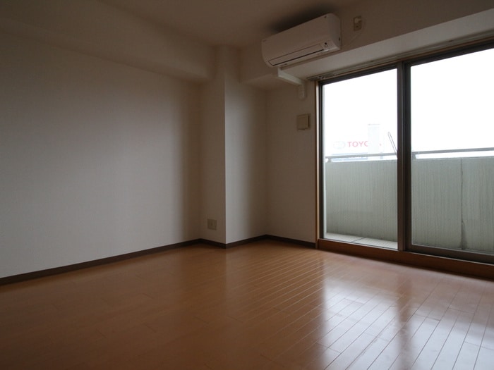 居室 サンマ－ル金山南