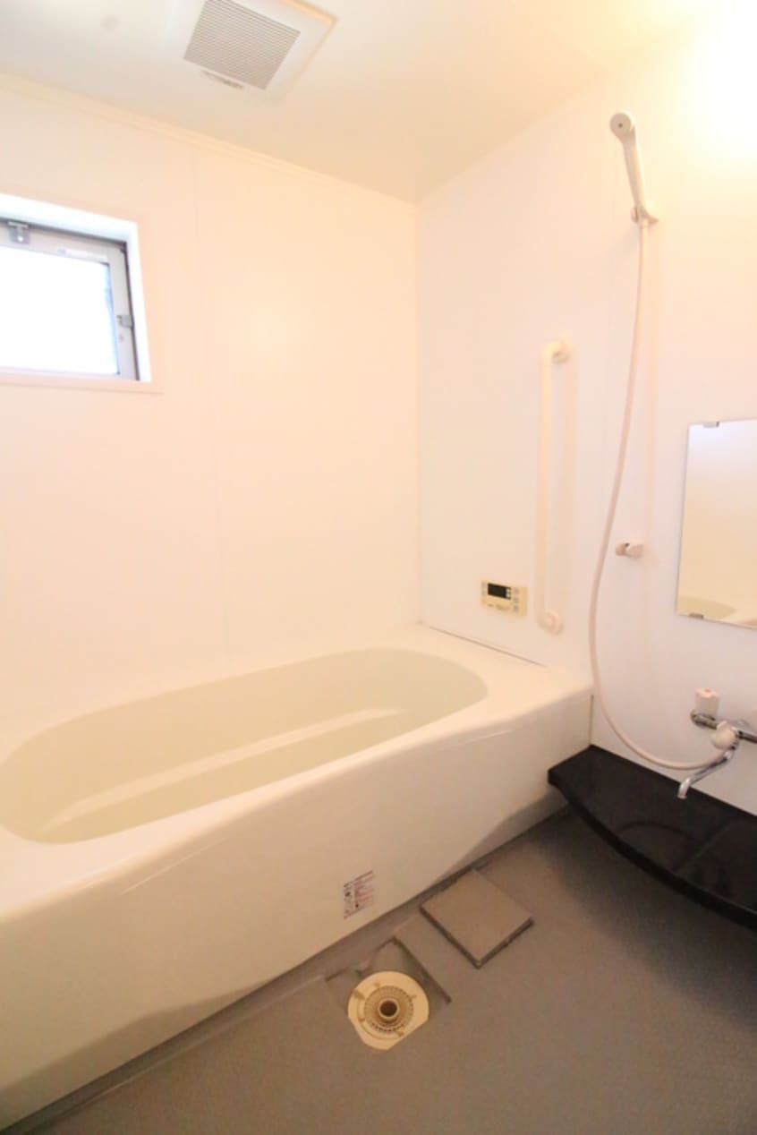 バス／シャワールーム等 メープルハウス