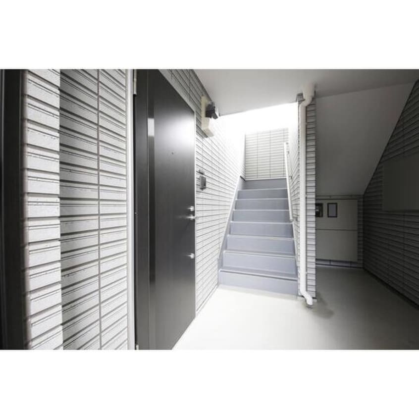 エントランス部分 Yuzuriha名駅西