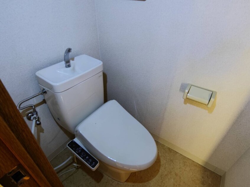 トイレ エスタシオン新栄