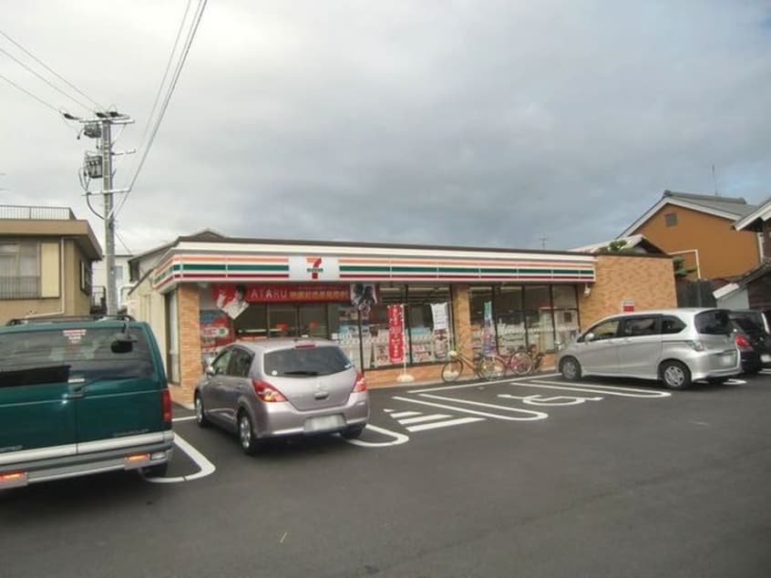 セブンイレブン(コンビニ)まで700m ティンガーラ須ヶ口　WEST