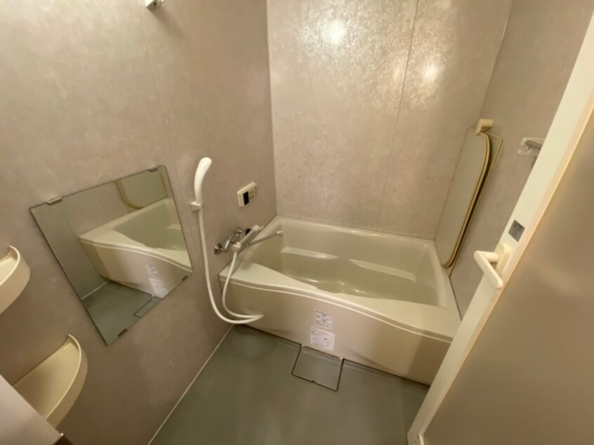 バス／シャワールーム等 パラシオ