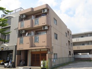 メゾンナガオ