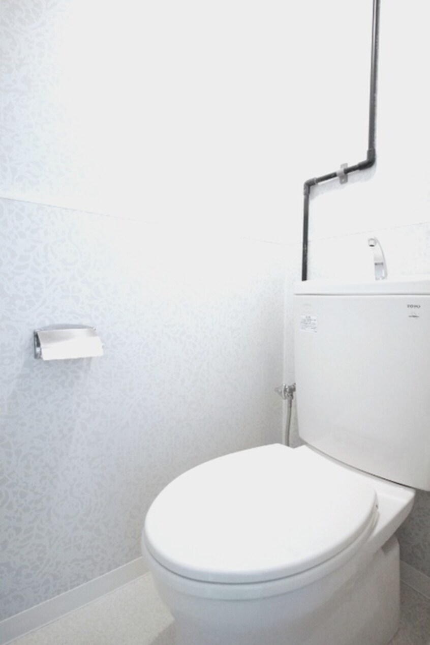 トイレ カヤノビル