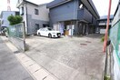 駐車場 ドミトリースリールーム