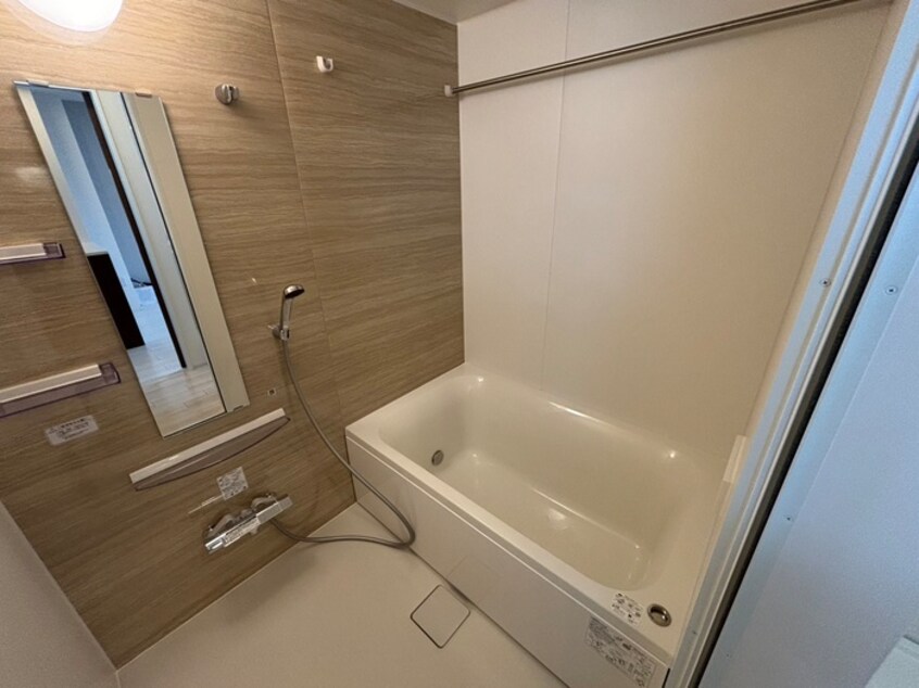 バス／シャワールーム等 エイプリル　ハウス