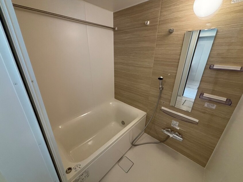 バス／シャワールーム等 エイプリル　ハウス