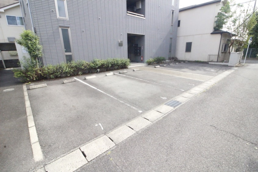 駐車場 ＬＵＮＡ　ＣＯＵＲＴ