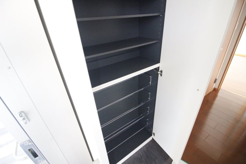 靴箱 ＬＵＮＡ　ＣＯＵＲＴ