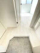 玄関 ハーモニーテラス栄生Ⅲ