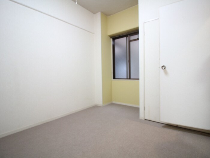 居室 グランセ－ブル高岳