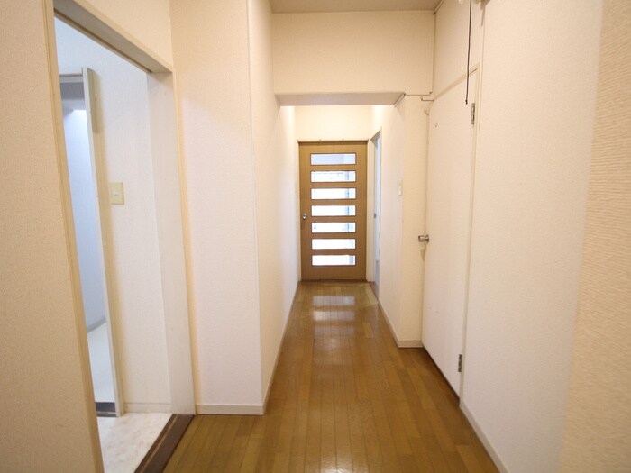 廊下 グランセ－ブル高岳