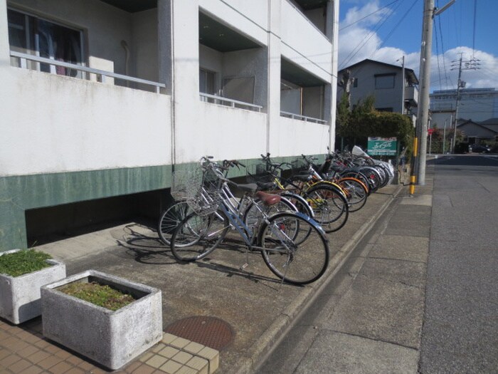 駐輪場 ジュネス瑞穂