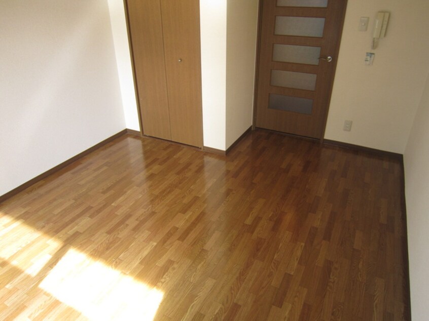 居室 アンシャンテ