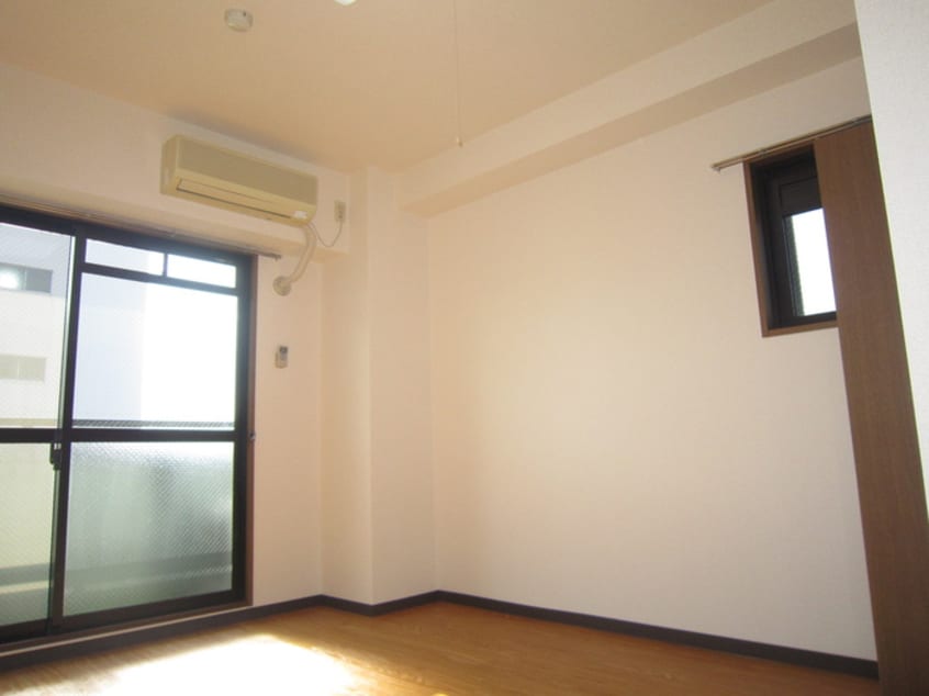 居室 アンシャンテ