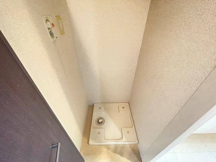 洗濯機置場 Ｄｏｒｆ Ｋａｍｉｍａｅｚｕ