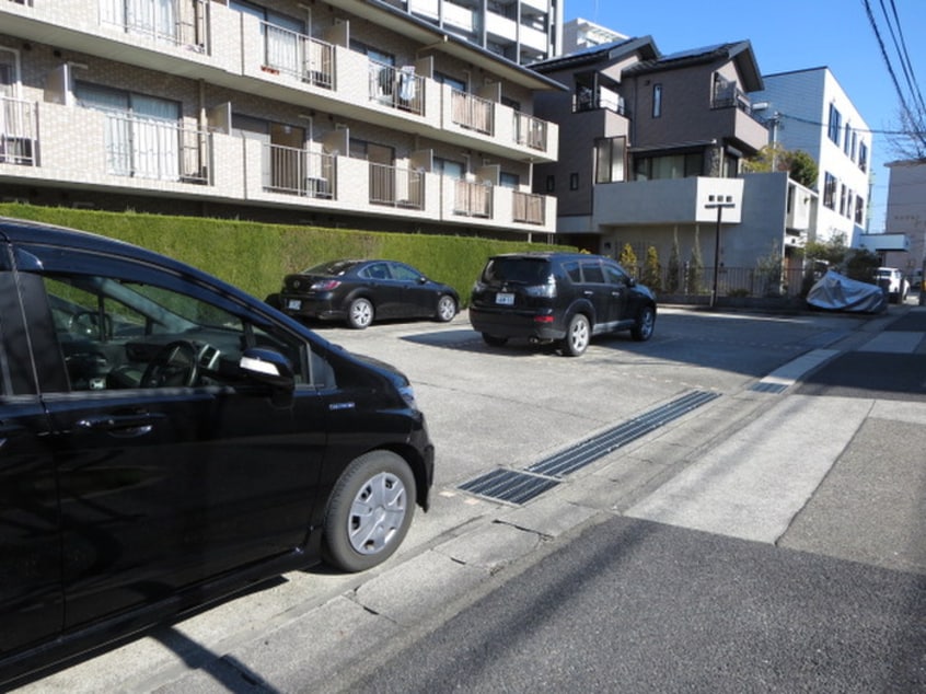 駐車場 パティオ本郷