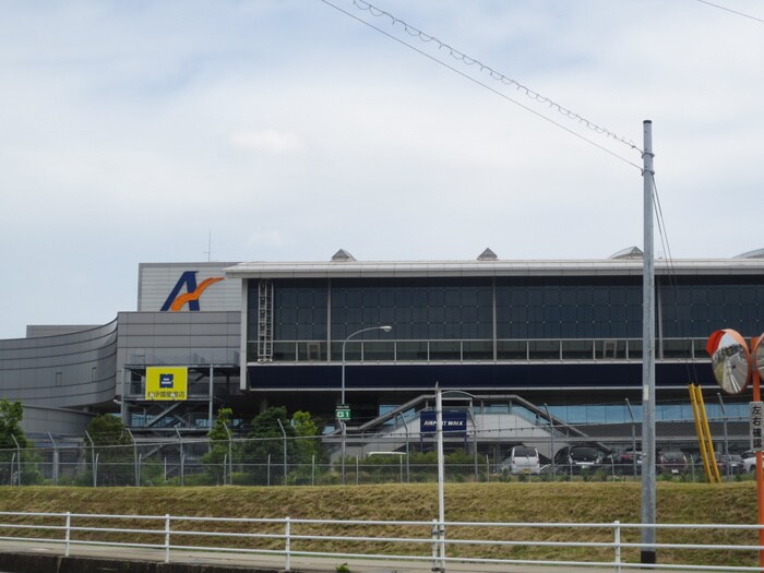 エアポートウォーク(ショッピングセンター/アウトレットモール)まで1400m スカイハイツ野田