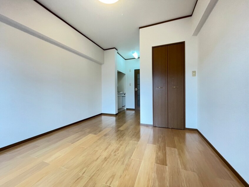 居室 ダルウィニー