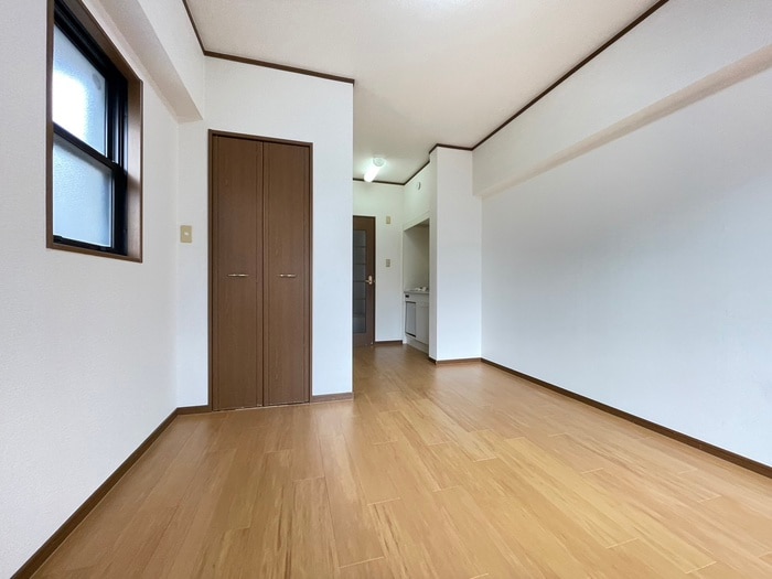 居室 ダルウィニー