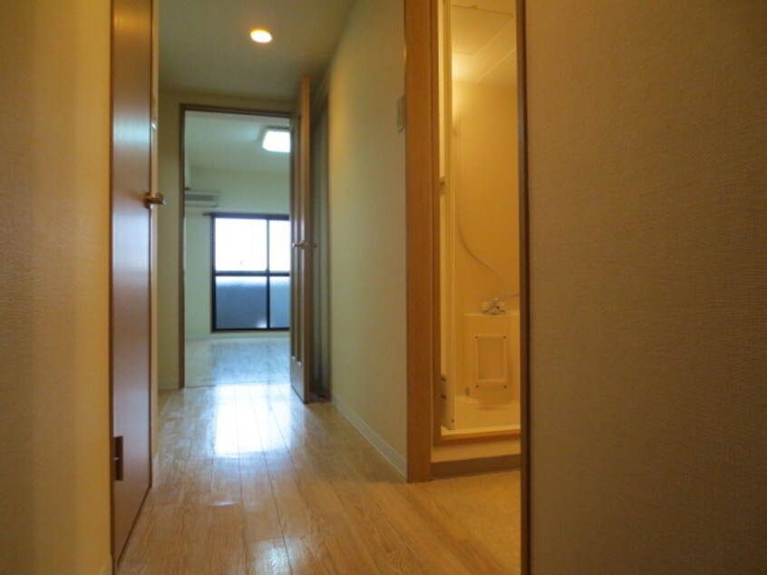 廊下 ＳＴＵＤＩＯ　ＯＨＺＯＮＥ