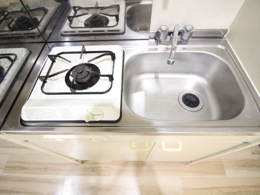 キッチン エミ－ル泉